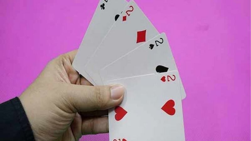 Cách dụ heo đỏ để chặt đòi hỏi sự kiên nhẫn và tư duy chiến lược